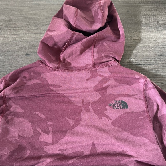 Woman’s The North Face pink camouflage hoodie, size M - Picture 4 of 6